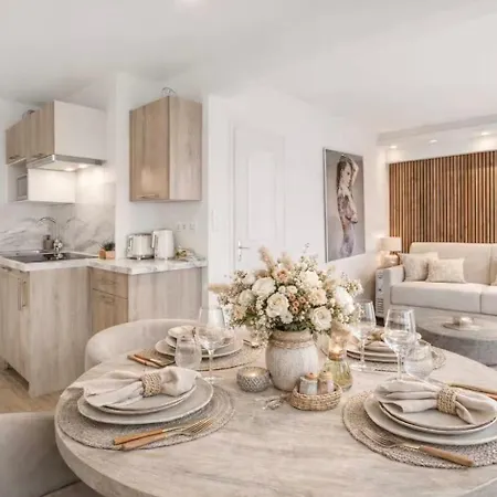 Appartement Vi Calm & Bright Near Eiffel For 4 Guests 4,3 Parijs